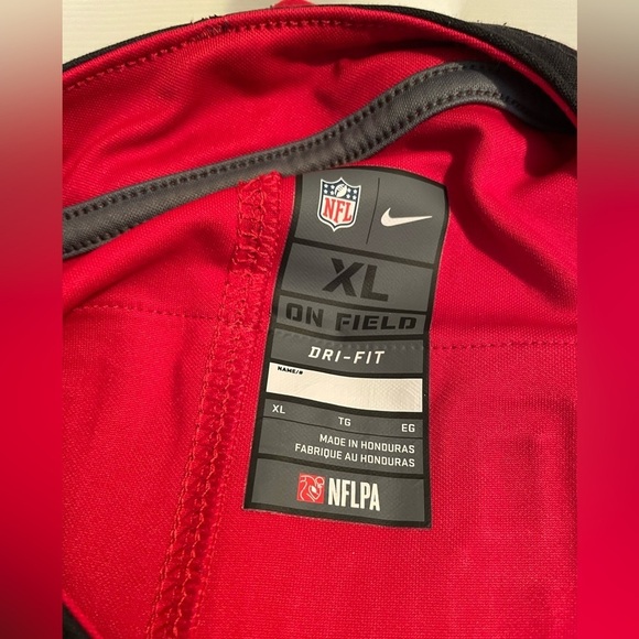 NFL Tampa Bay Buccaneers Tom Brady Nike Dri-Fit Red Vapor Jersey Men’s XL - Picture 10 of 12